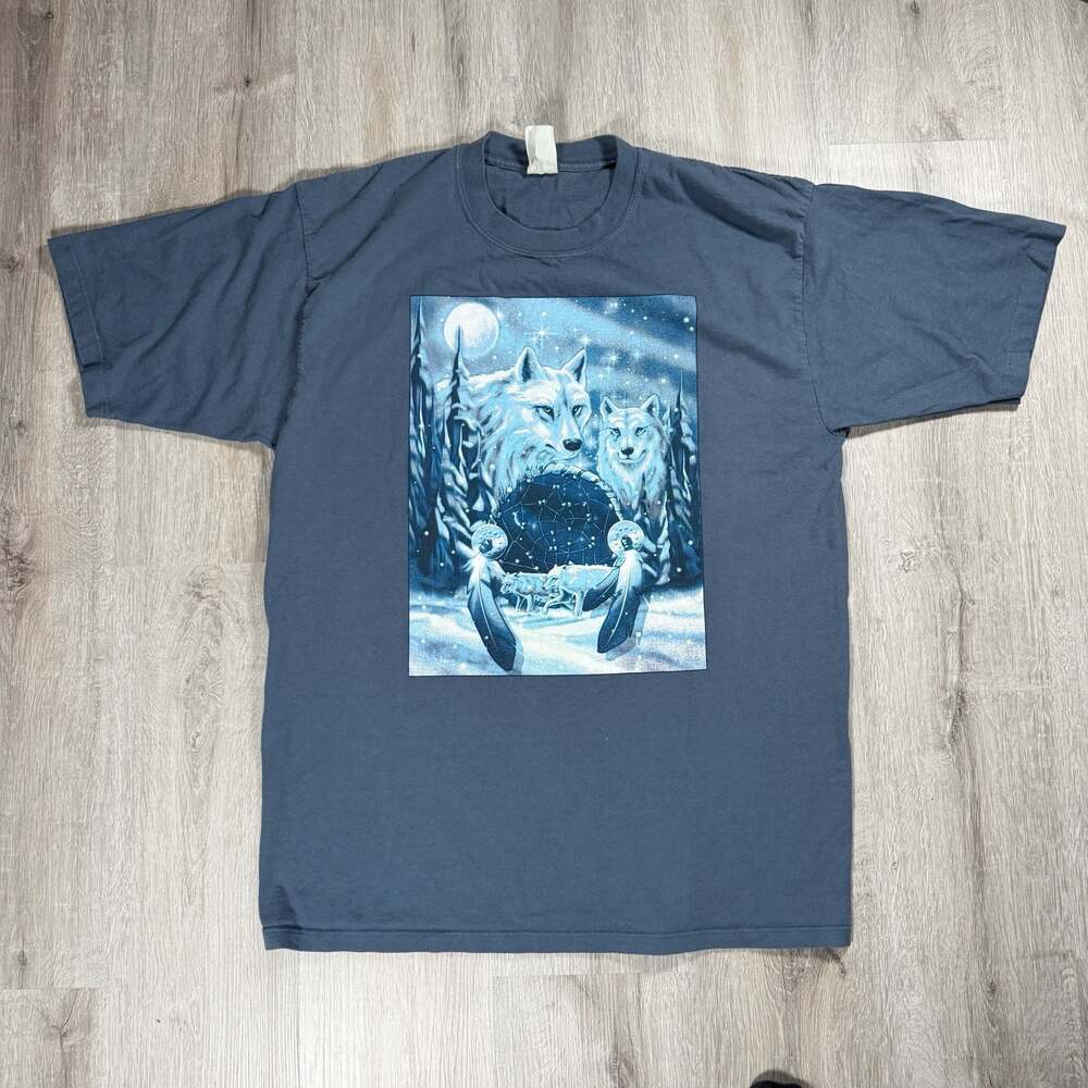 Mens Vintage 90s Style Sport Wolf Dreamcatcher Graphic Animal T-Shirt OSFA
